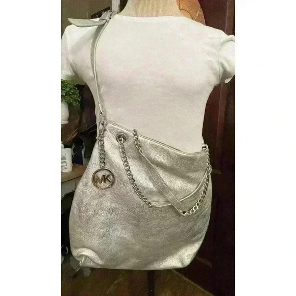 michael kors handbag used Silver - Picture 1 of 6